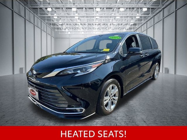 Used 2023 Toyota Sienna Platinum AWD/4WD image 10