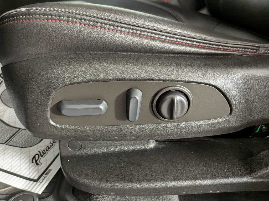 Certified 2022 Chevrolet Traverse RS w/ LPO, Floor Liner Package image 19