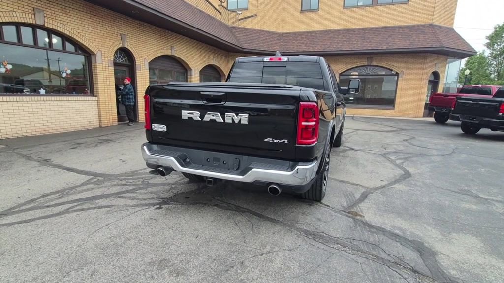 Used 2025 RAM 1500 Limited w/ Trailer Tow Group AWD/4WD image 9