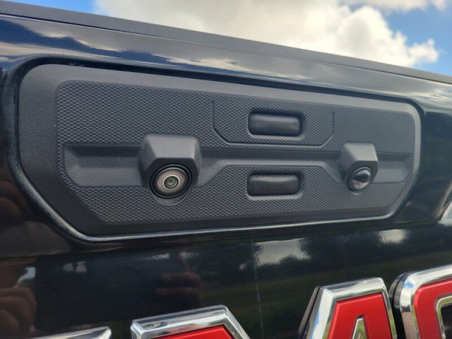 Used 2021 GMC Sierra 2500 Denali w/ Denali Ultimate Package AWD/4WD image 7
