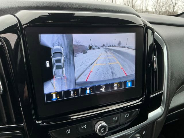 Used 2023 Chevrolet Traverse High Country image 31