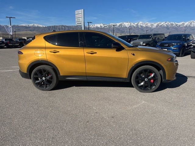 Used 2024 Dodge Hornet R/T Plus image 2