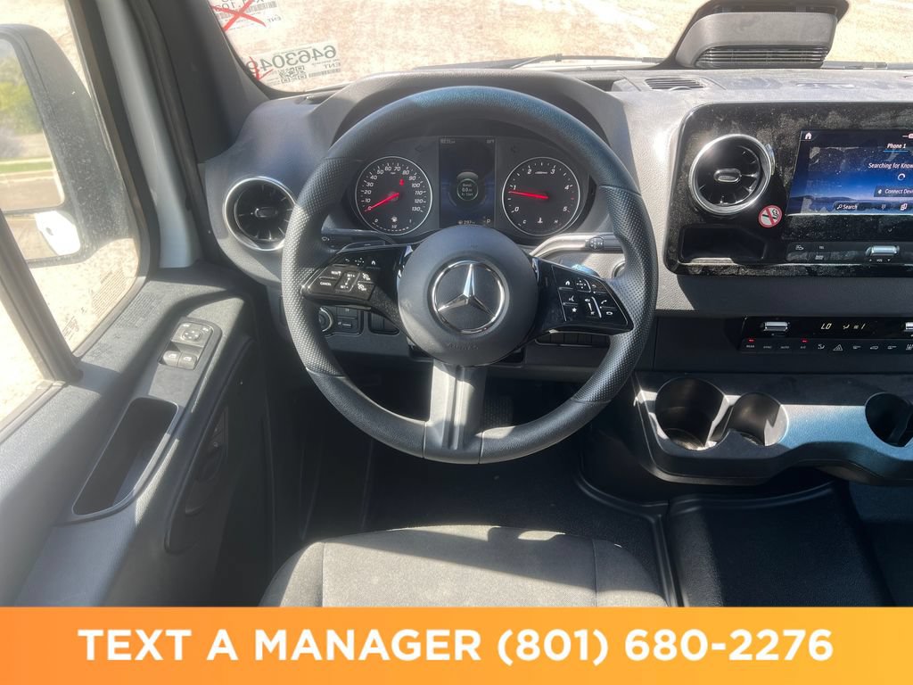 Used 2025 Mercedes-Benz Sprinter 2500 image 17