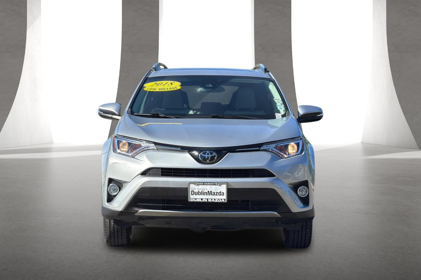 Used 2018 Toyota RAV4 XLE FWD image 9