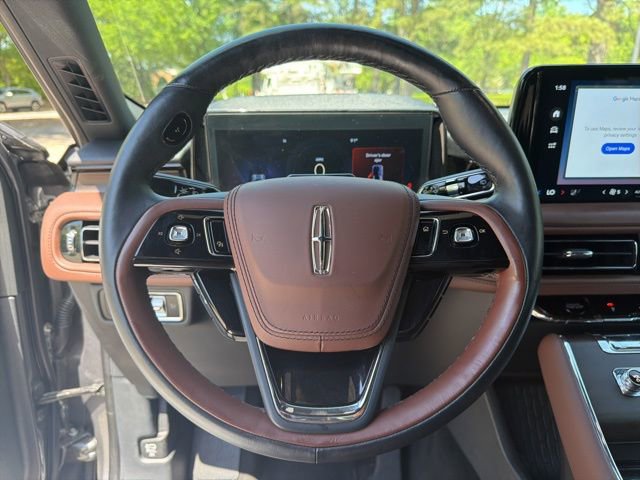 Used 2025 Lincoln Aviator Reserve w/ Luxury Package AWD/4WD image 12