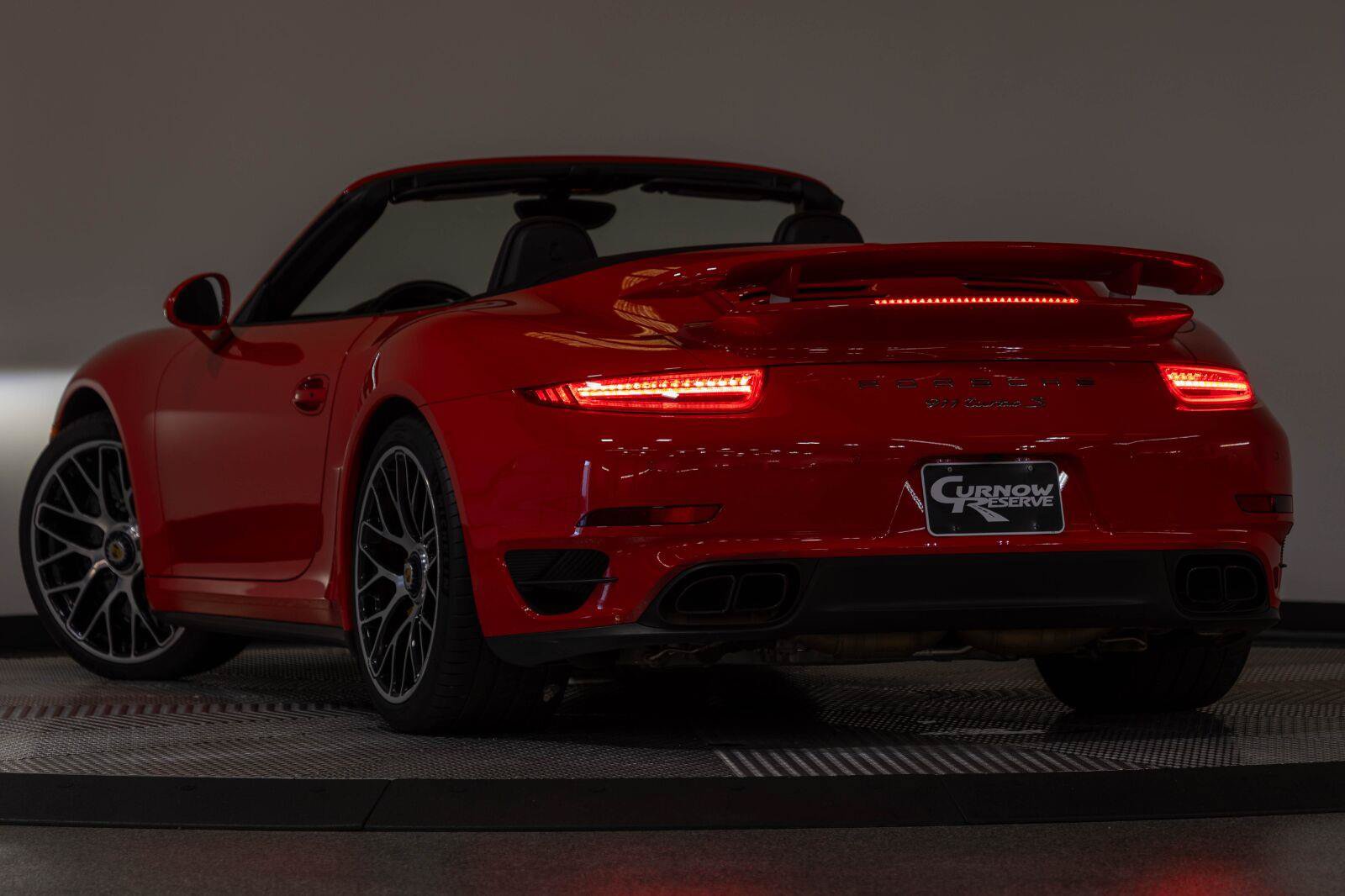 Used 2015 Porsche 911 Turbo S AWD/4WD image 33