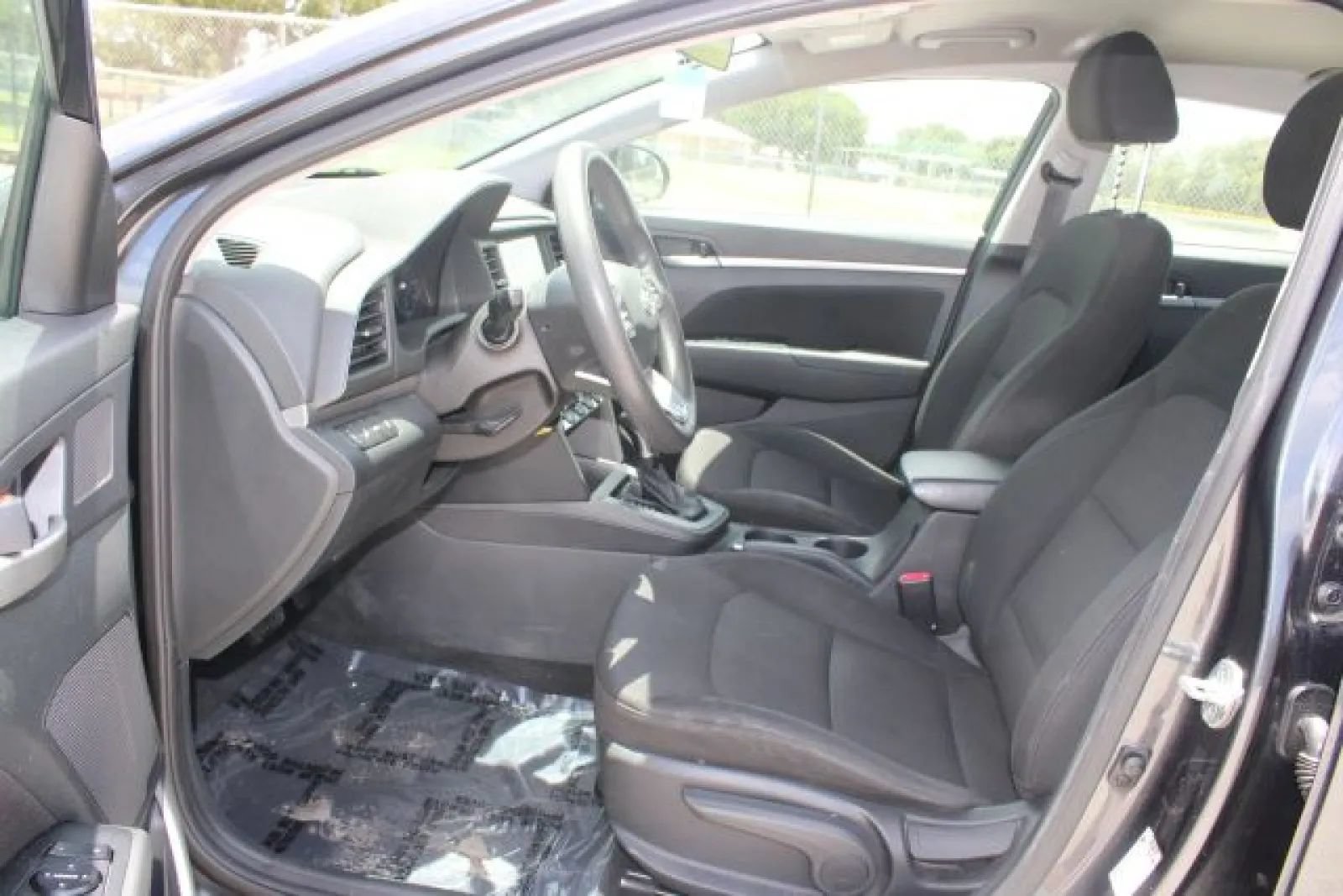 Used 2020 Hyundai Elantra SEL w/ Cargo Package (C1) FWD image 11