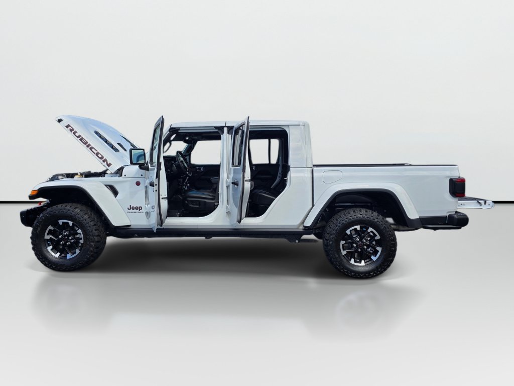 Used 2024 Jeep Gladiator Rubicon AWD/4WD image 11