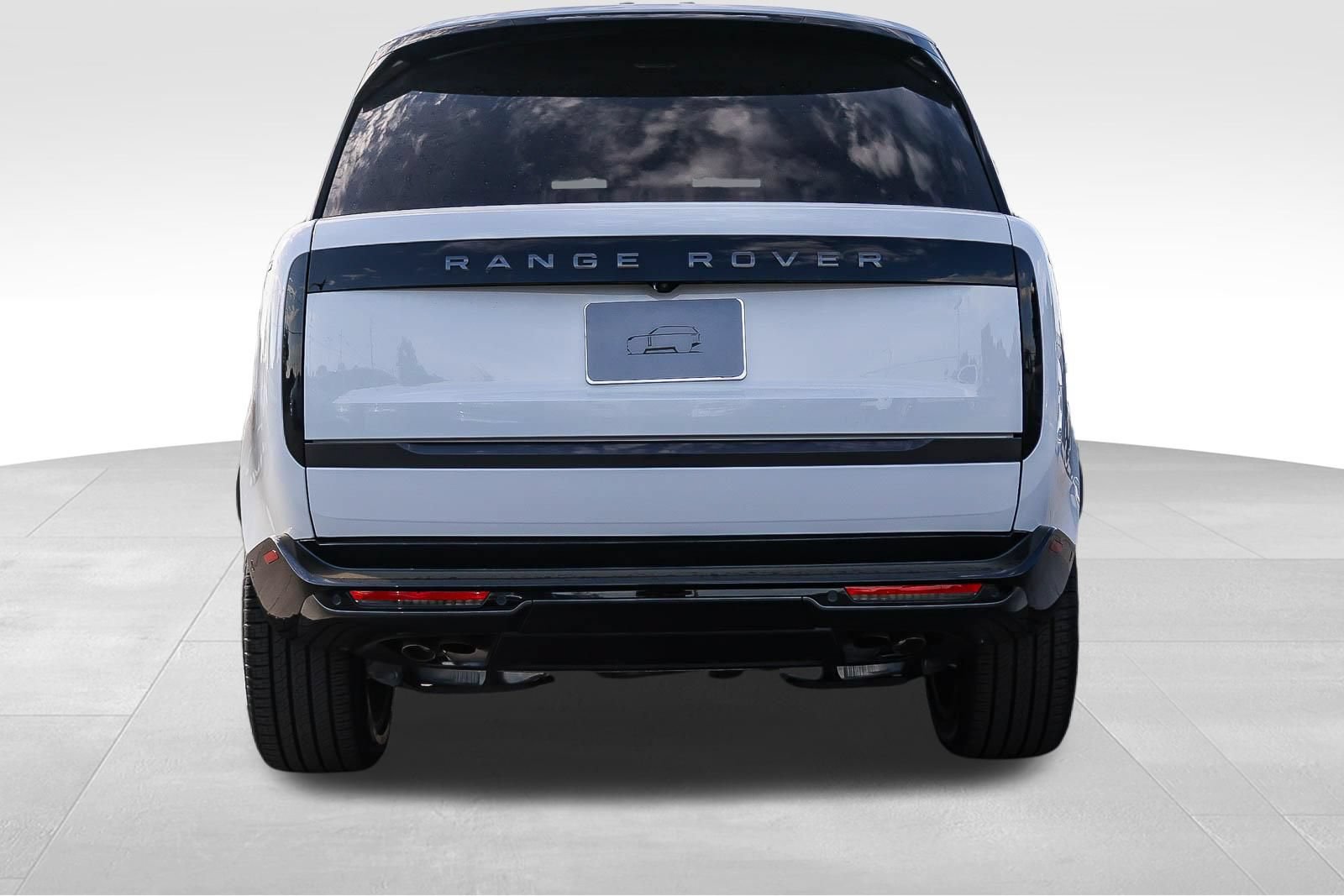 New 2026 Land Rover Range Rover Long Wheelbase SE AWD/4WD image 6