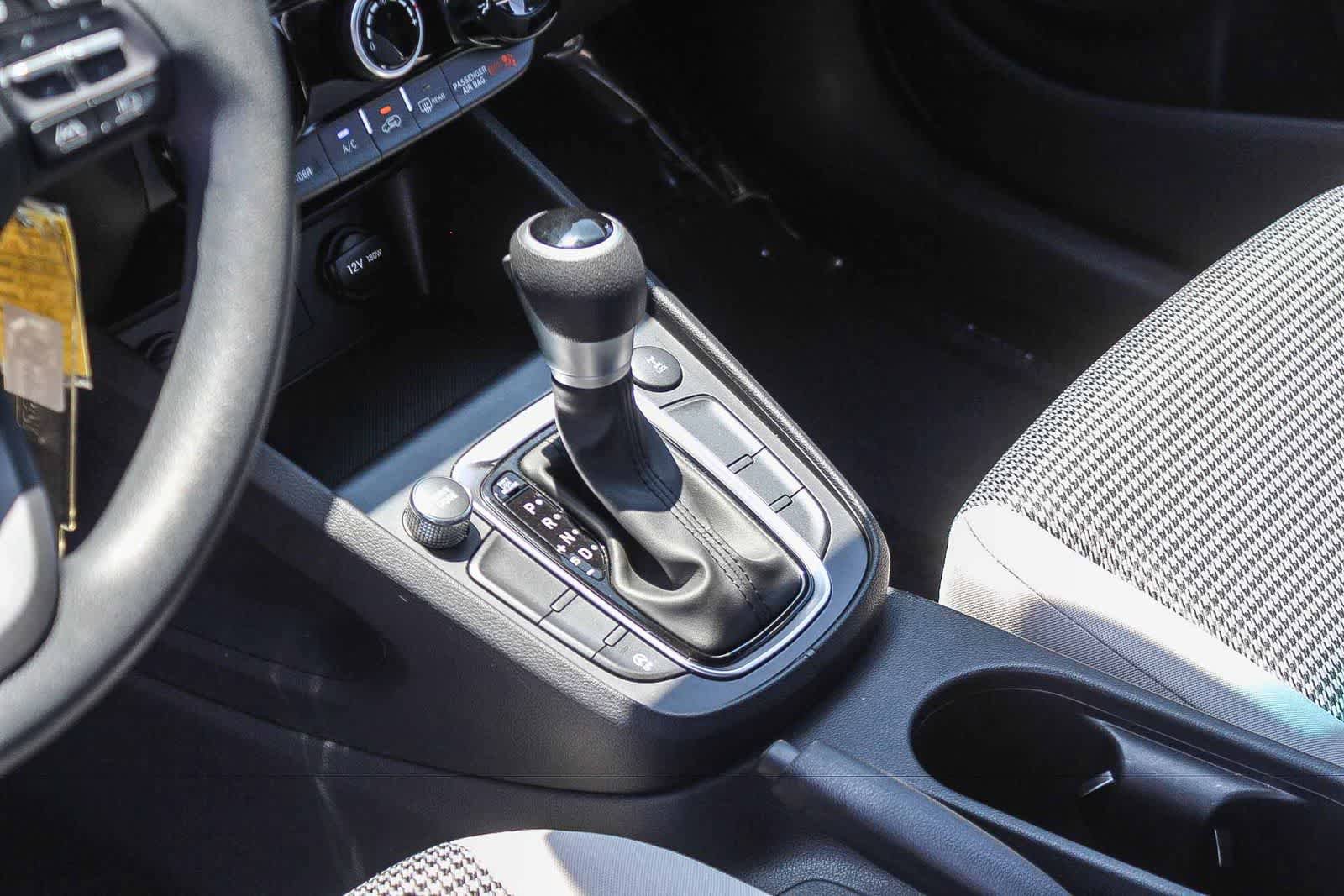 Certified 2023 Hyundai Kona SE AWD/4WD image 27