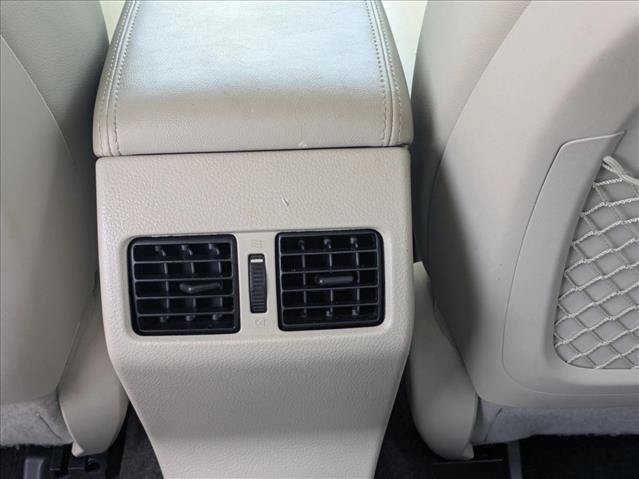 Used 2014 Subaru Legacy 2.5i Limited w/ Moonroof Package AWD/4WD image 16
