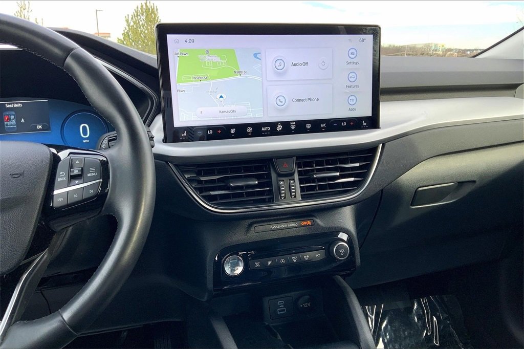 Used 2023 Ford Escape Platinum image 11