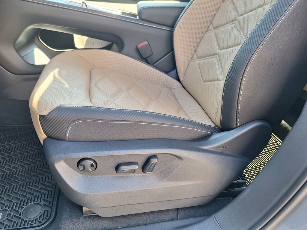 New 2026 Volkswagen Atlas Cross Sport SE image 10