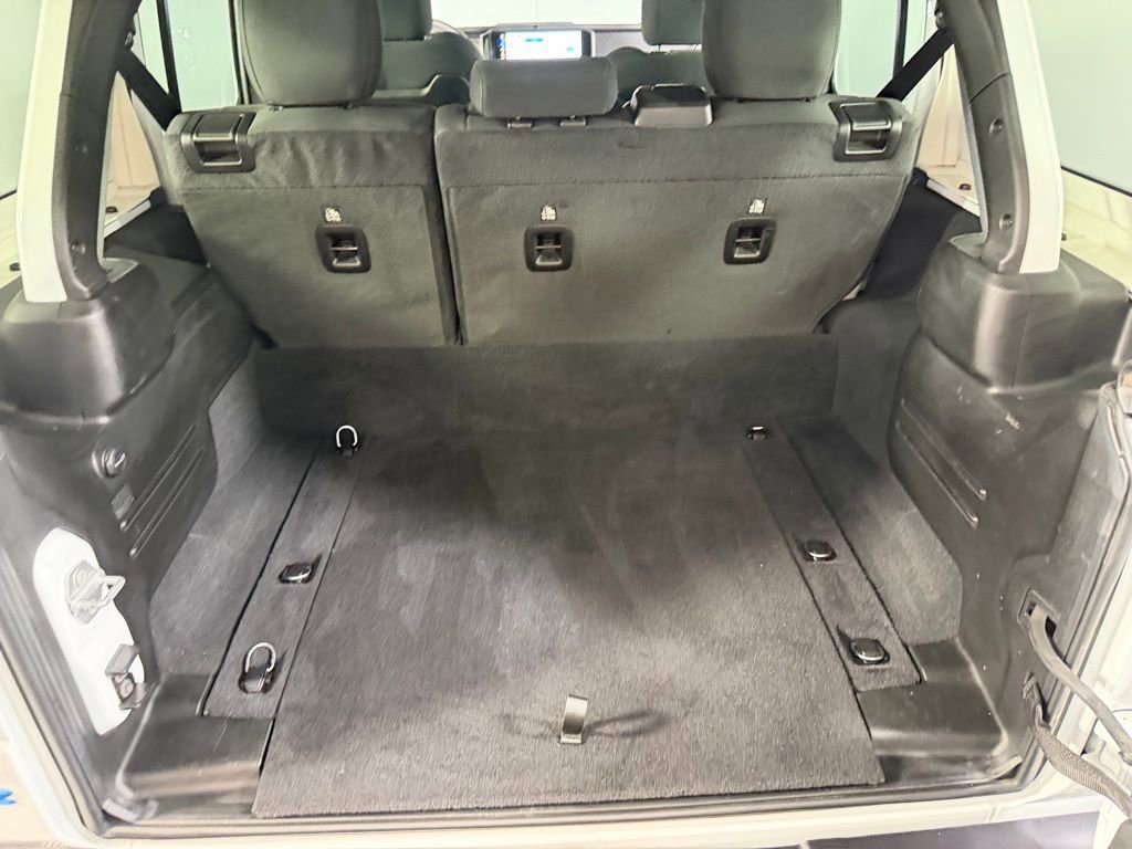 Used 2025 Jeep Wrangler Unlimited Rubicon 4xe w/ Convenience Group image 28