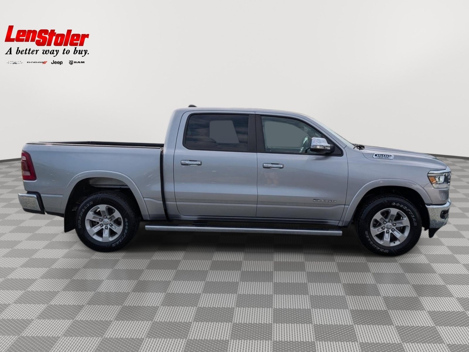 Used 2019 RAM 1500 Laramie AWD/4WD image 6