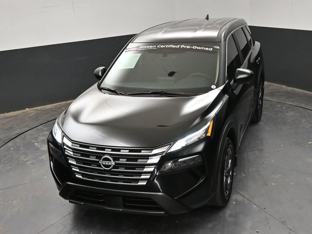 Certified 2025 Nissan Rogue SV FWD image 23