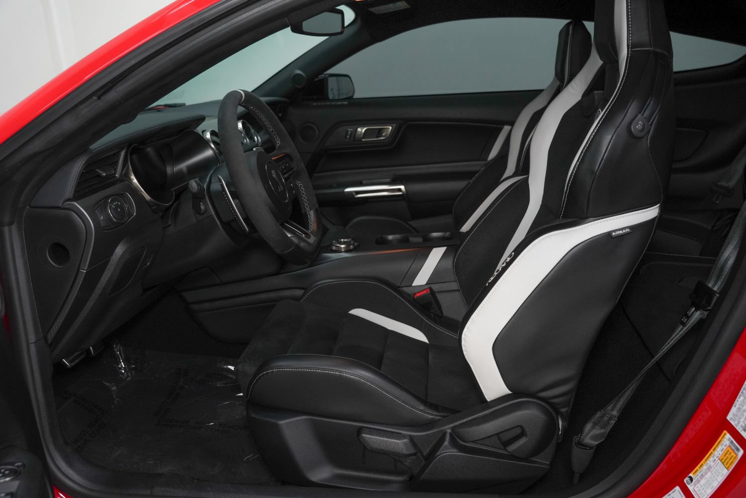 Used 2021 Ford Mustang Shelby GT500 w/ Carbon Fiber Handling Package RWD image 38