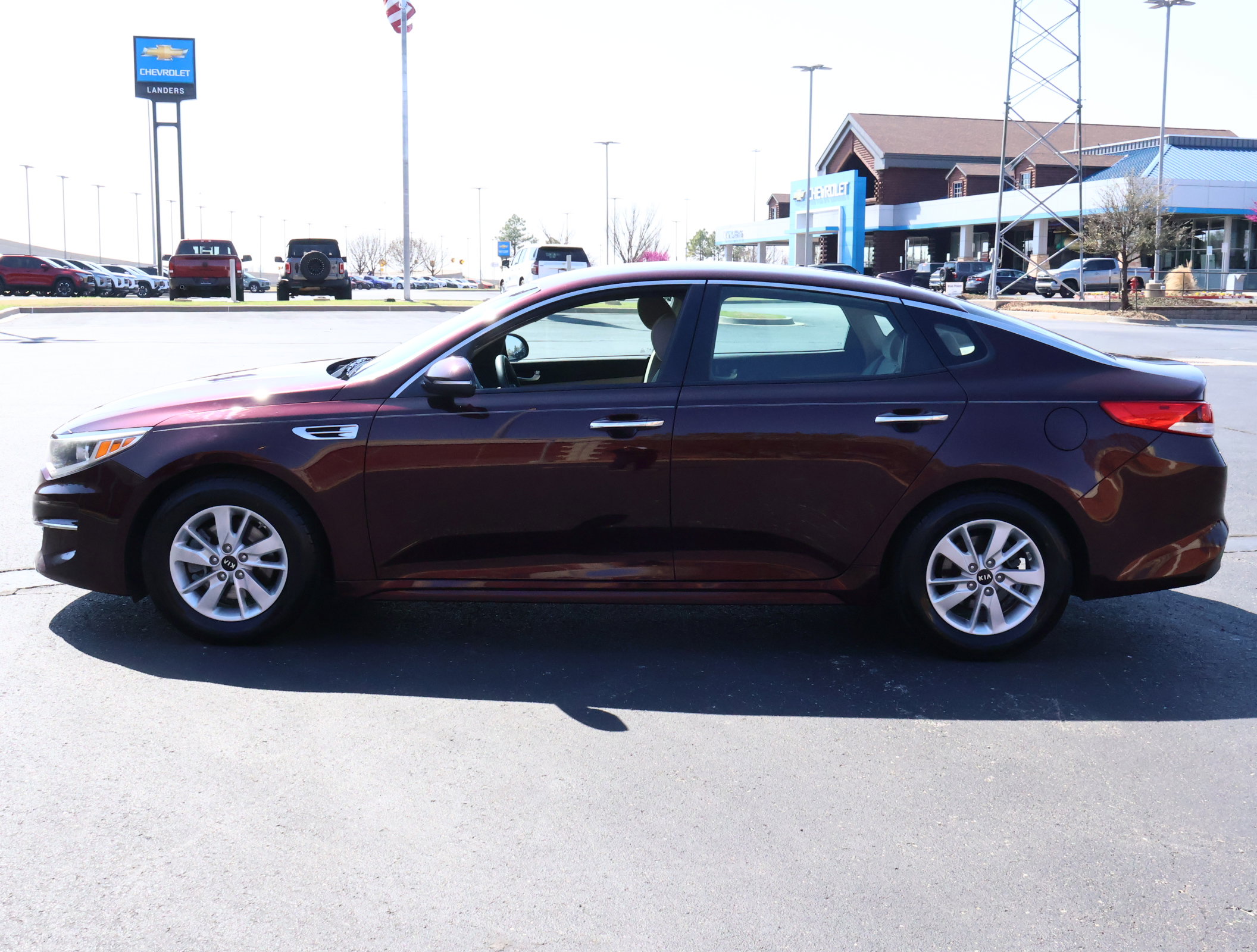 Used 2016 Kia Optima LX image 24