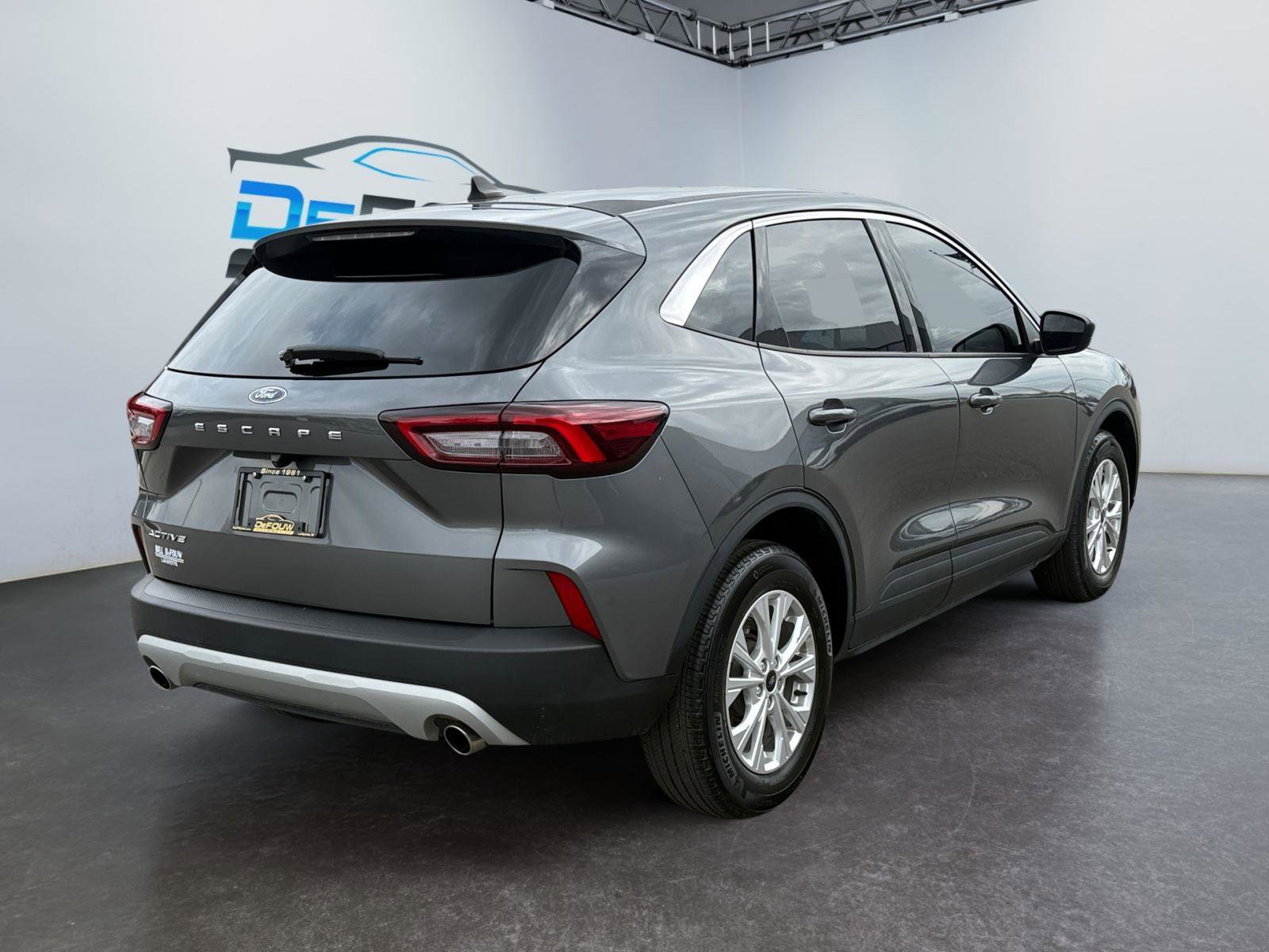 Used 2023 Ford Escape Active image 3