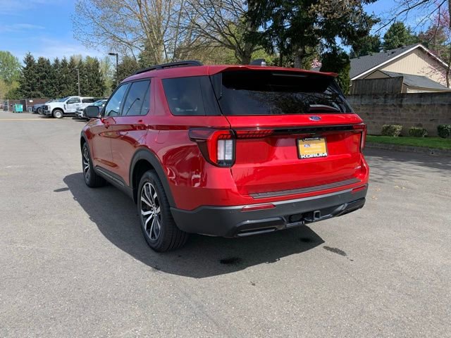 Certified 2025 Ford Explorer ST-Line AWD/4WD image 3