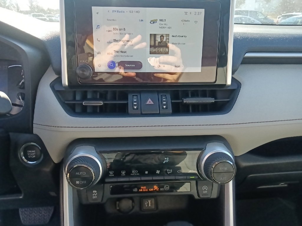 Used 2024 Toyota RAV4 XLE Premium image 21