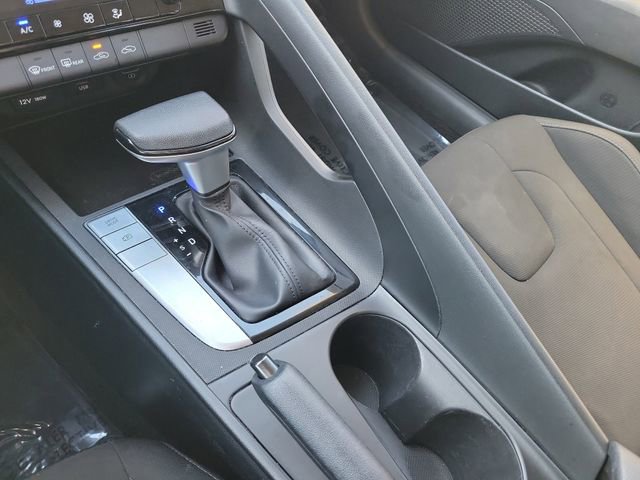 Used 2022 Hyundai Elantra SEL image 32