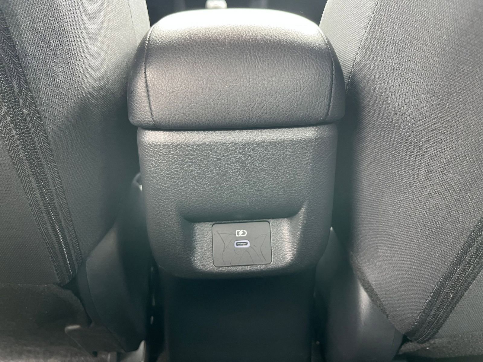 Used 2025 Nissan Versa SV FWD image 22