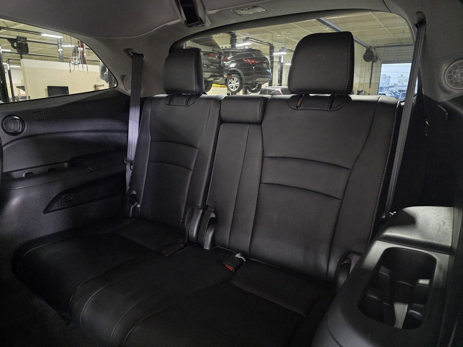 Used 2019 Honda Pilot Touring image 14