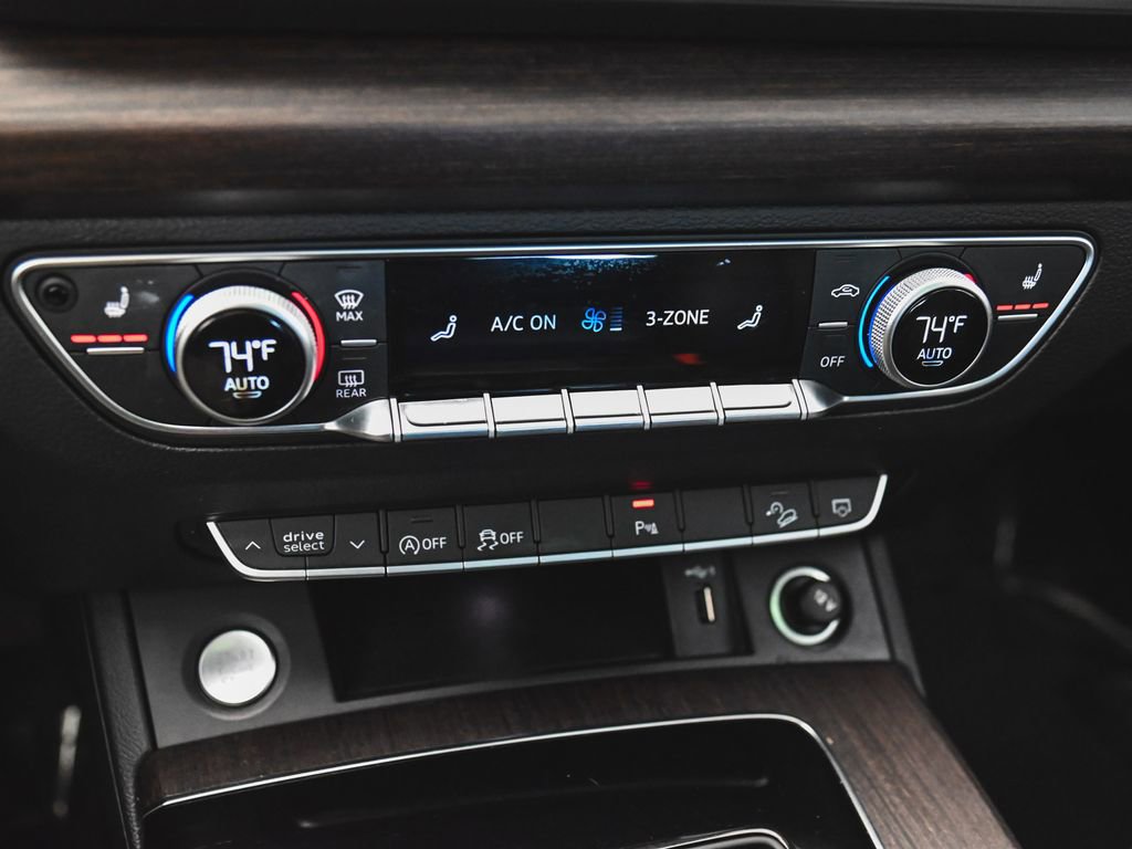 Used 2023 Audi Q5 2.0T Premium w/ Convenience Package image 21