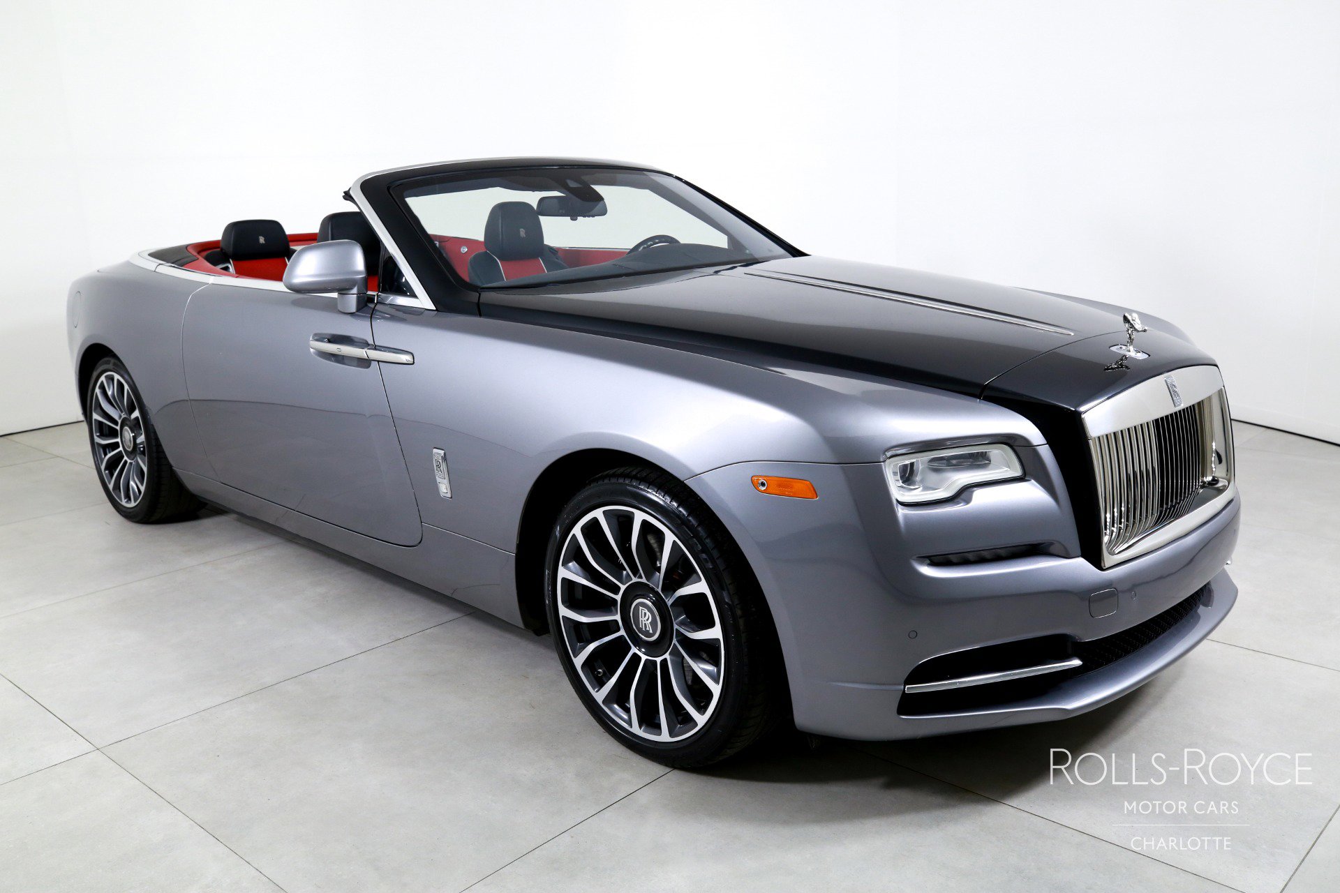 Used 2019 Rolls-Royce Dawn image 7