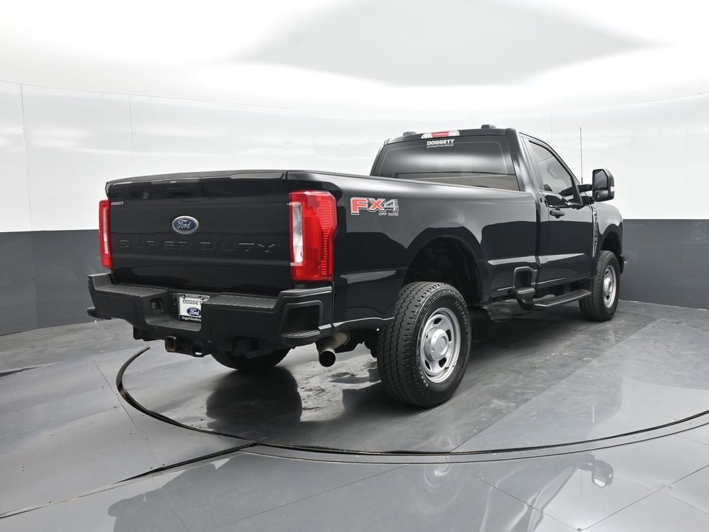 Used 2024 Ford F350 XL w/ FX4 Off-Road Package image 8
