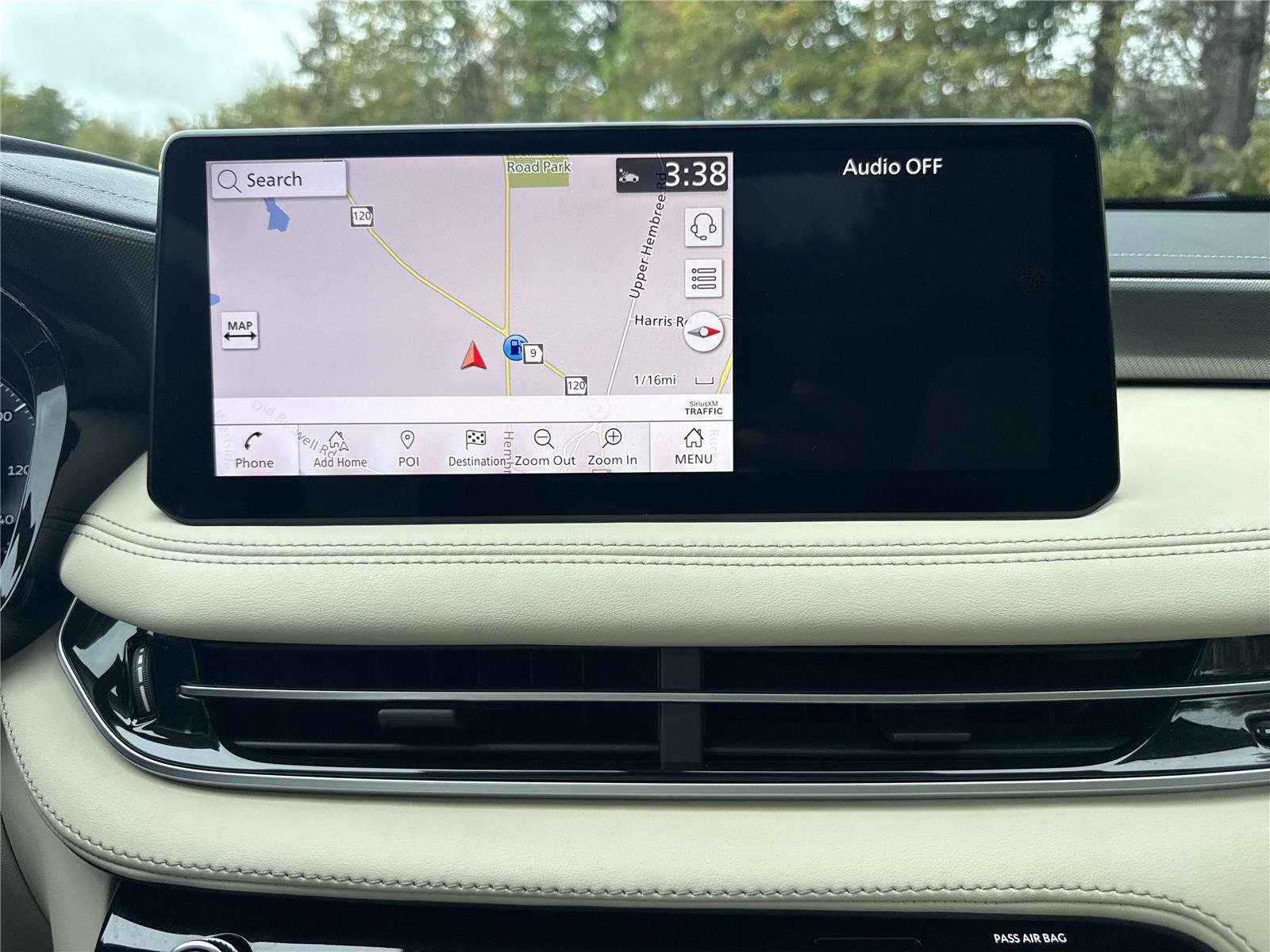 Certified 2025 INFINITI QX60 Luxe image 18