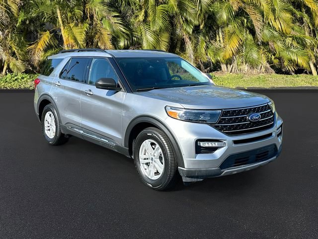 Used 2024 Ford Explorer XLT w/ Equipment Group 202A image 2