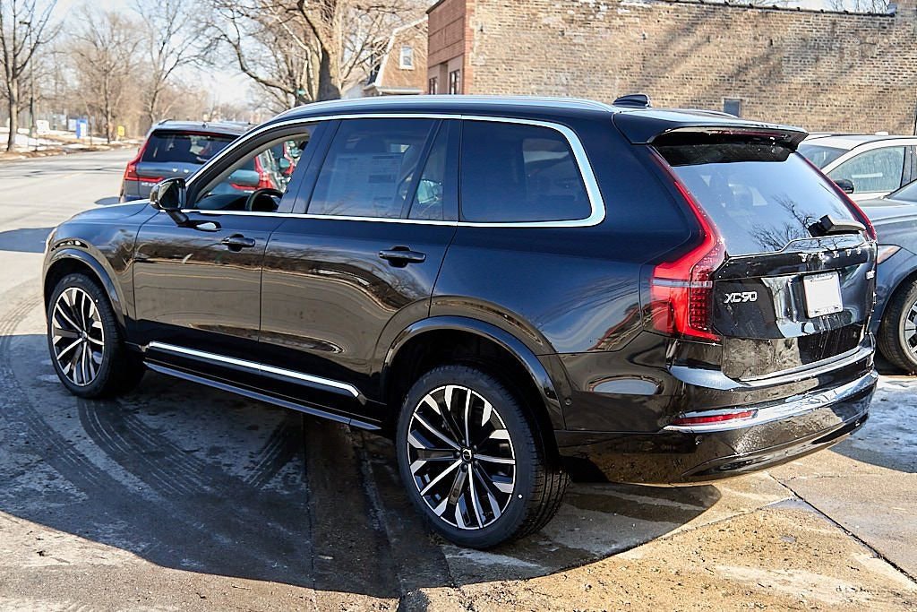 New 2026 Volvo XC90 B6 Plus w/ Protection Package Premier image 7