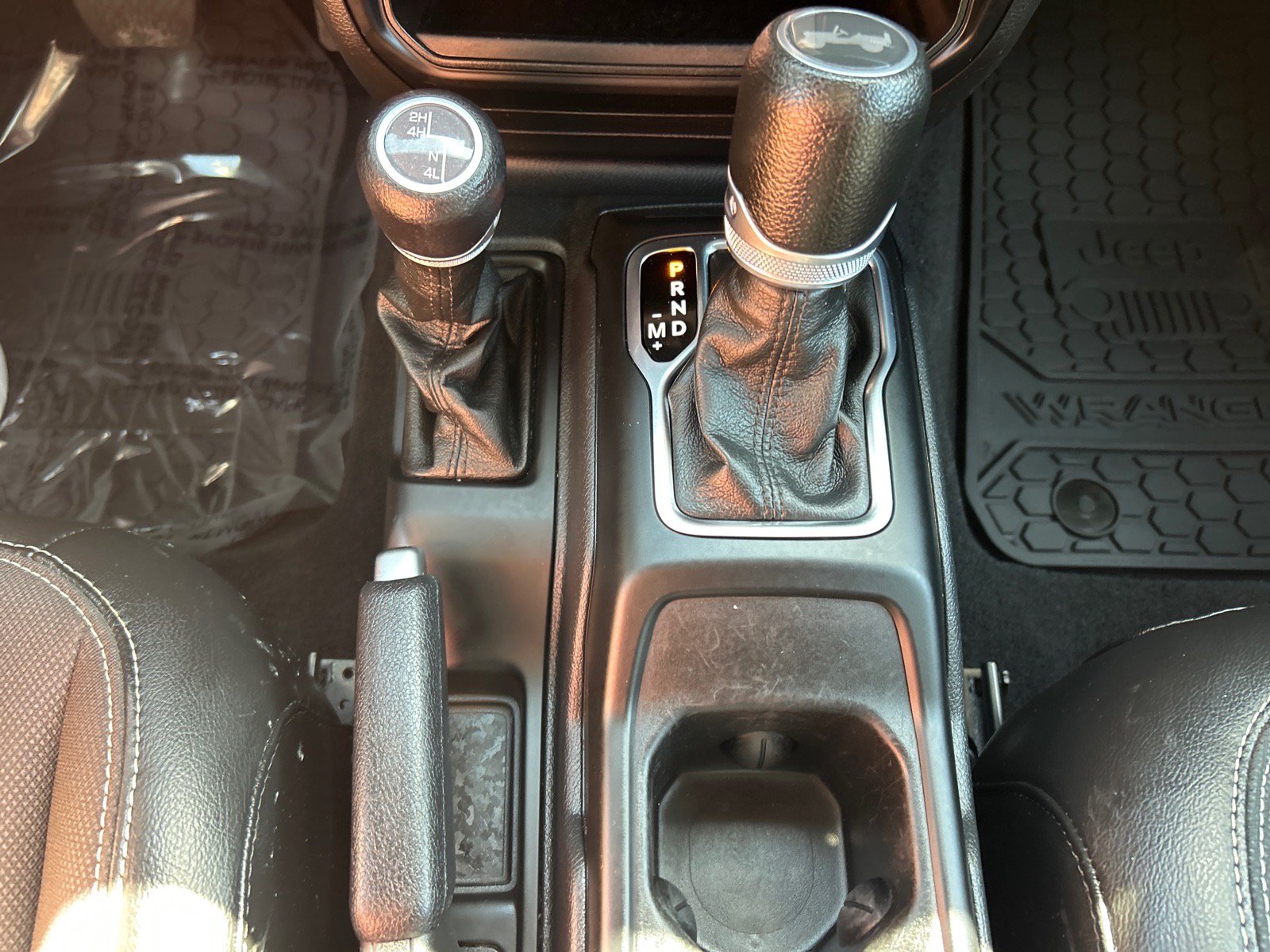 Used 2023 Jeep Wrangler Sport AWD/4WD image 22