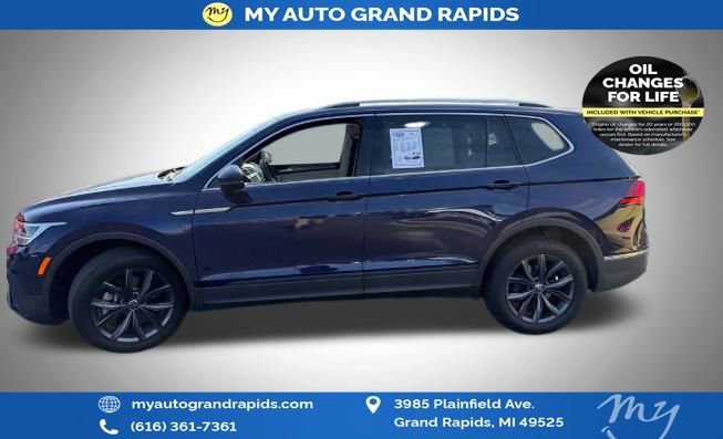 Used 2022 Volkswagen Tiguan SE AWD/4WD image 2