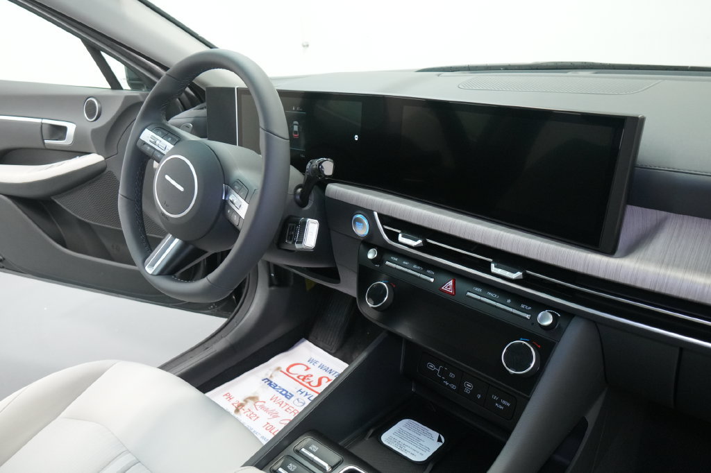 New 2026 Hyundai Sonata SEL FWD image 32