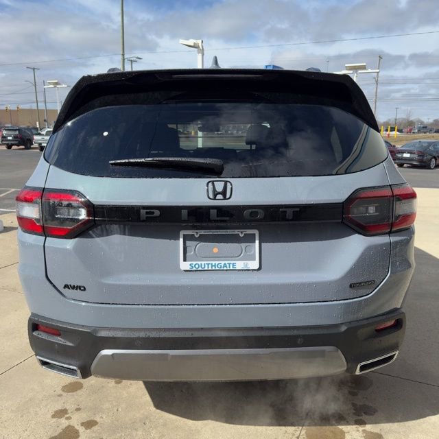 New 2026 Honda Pilot Touring image 4