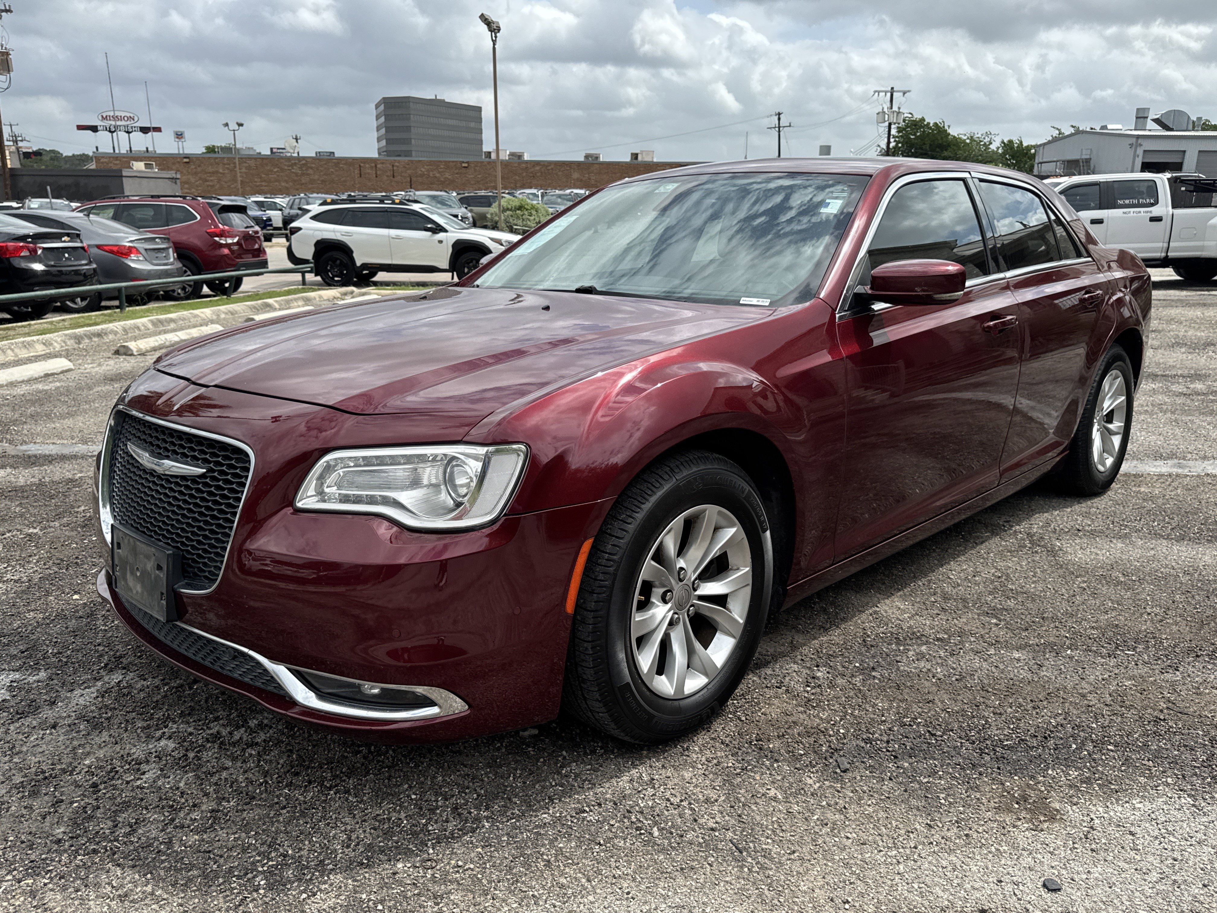 Used 2016 Chrysler 300 Limited RWD image 7