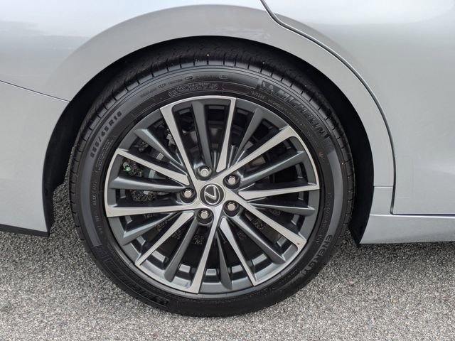 Used 2025 Lexus ES 350 w/ Premium Package image 18