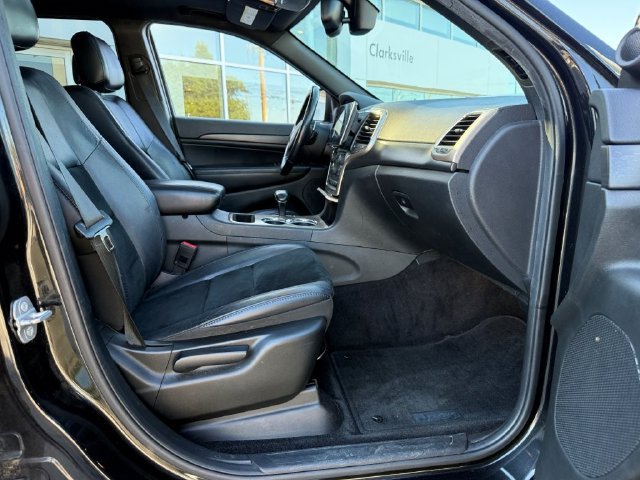 Used 2015 Jeep Grand Cherokee Altitude AWD/4WD image 23