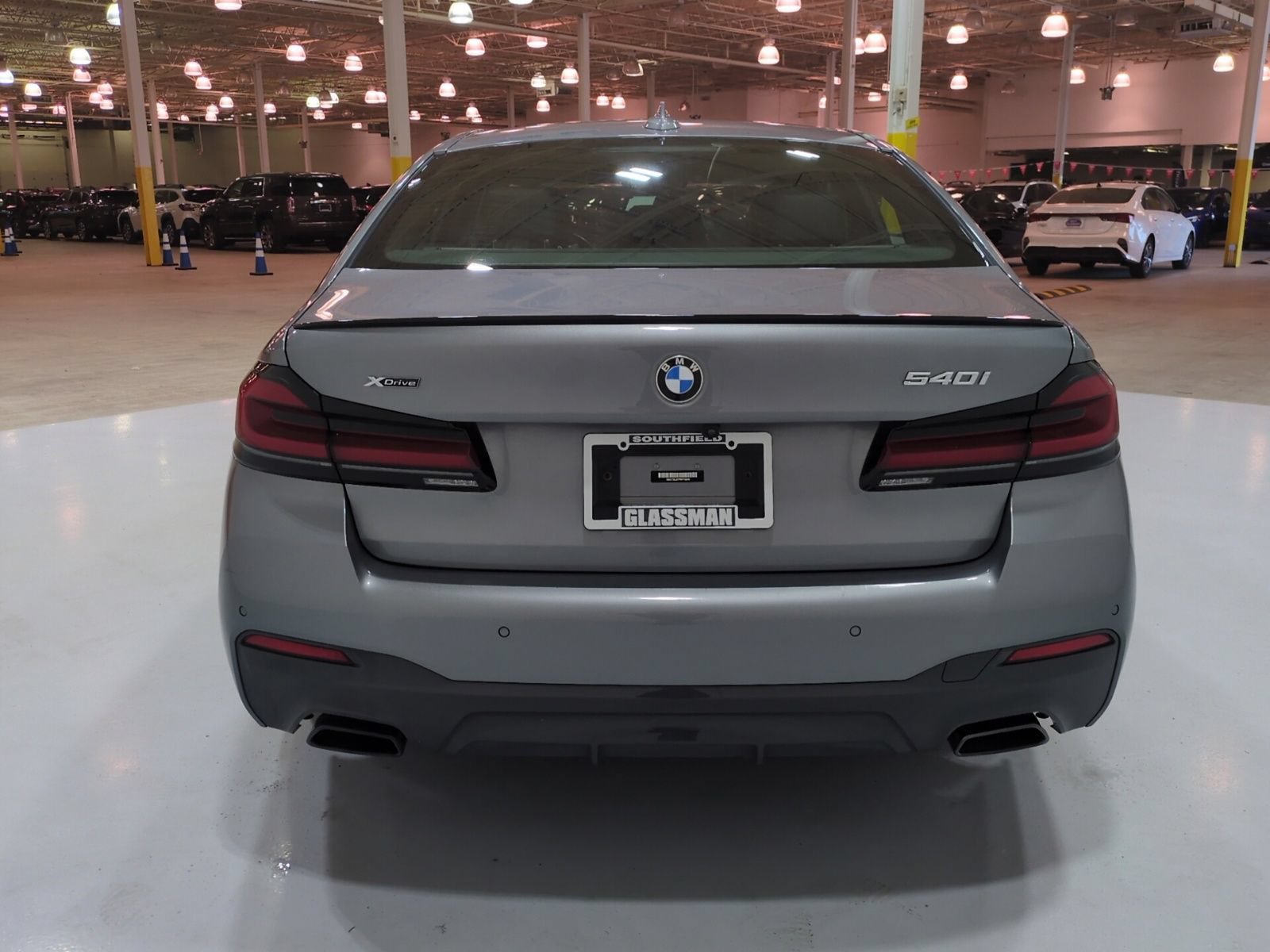 Used 2023 BMW 540i xDrive w/ Executive Package AWD/4WD image 4