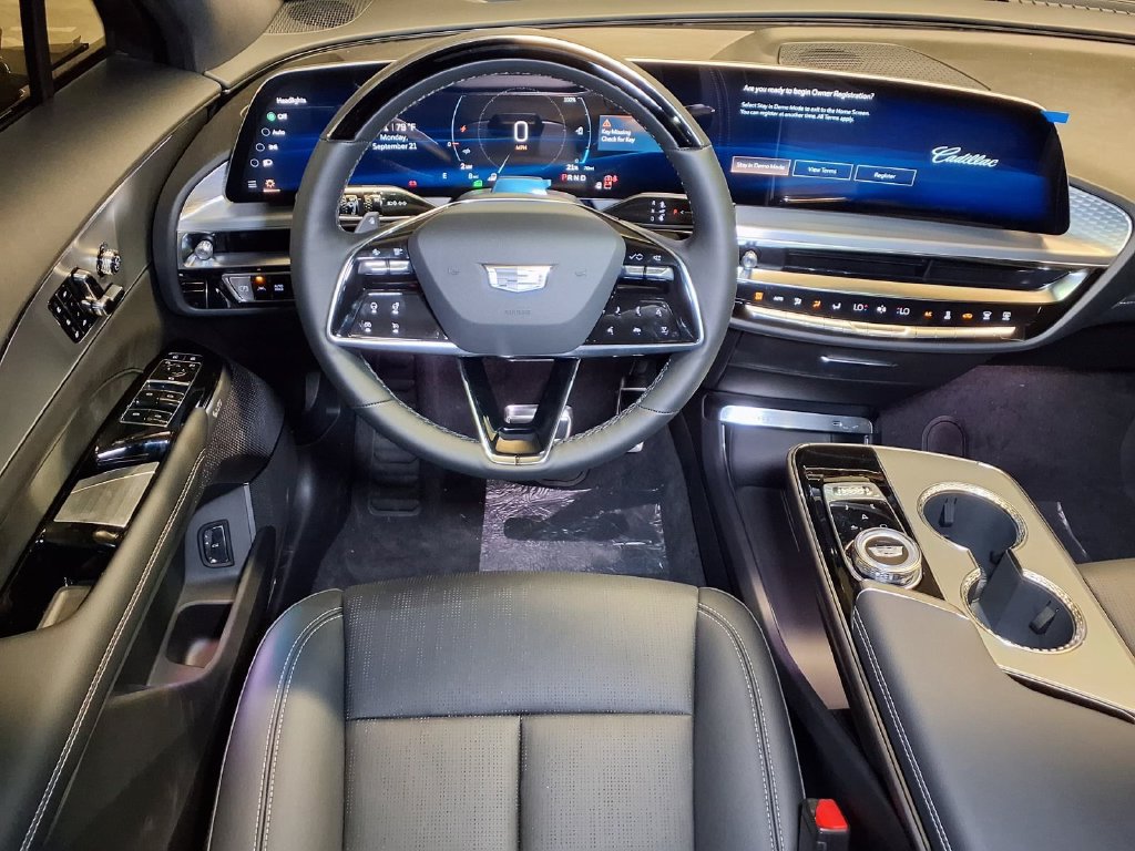New 2027 Cadillac Lyriq Premium Sport RWD image 14