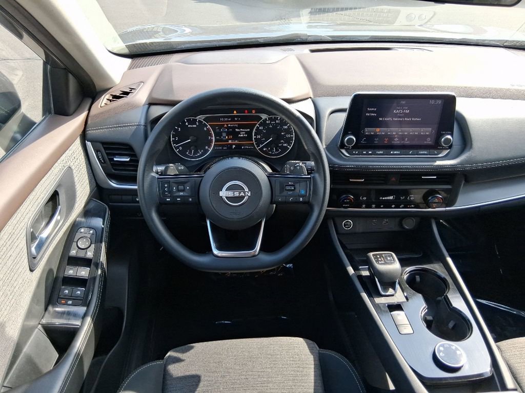 Used 2023 Nissan Rogue SV AWD/4WD image 9