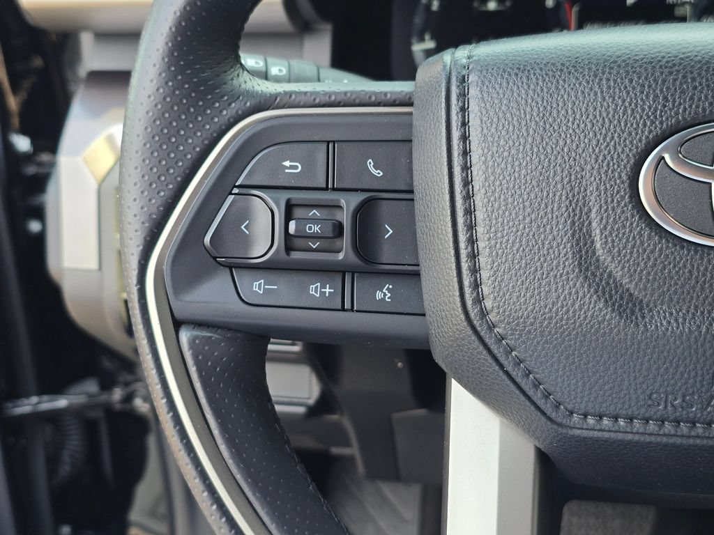 Used 2025 Toyota 4Runner TRD Off-Road AWD/4WD image 19