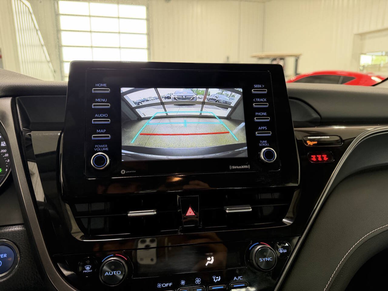 Used 2023 Toyota Camry SE FWD image 16