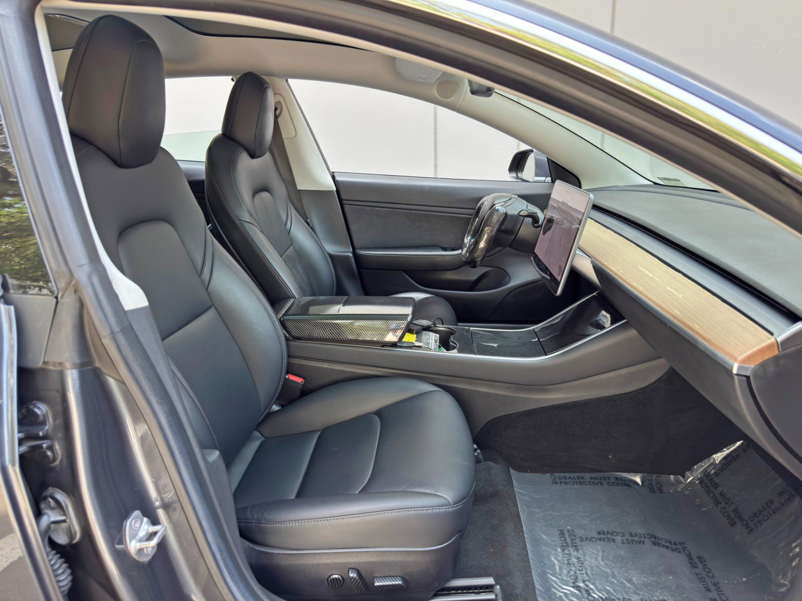 Used 2018 Tesla Model 3 Long Range RWD image 16
