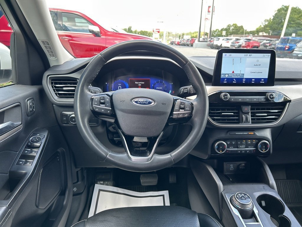 Used 2022 Ford Escape SEL w/ Technology Package image 17