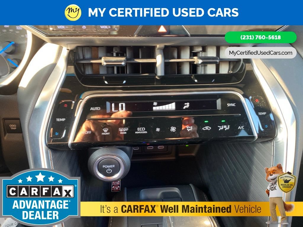Used 2024 Toyota Venza XLE AWD/4WD image 21