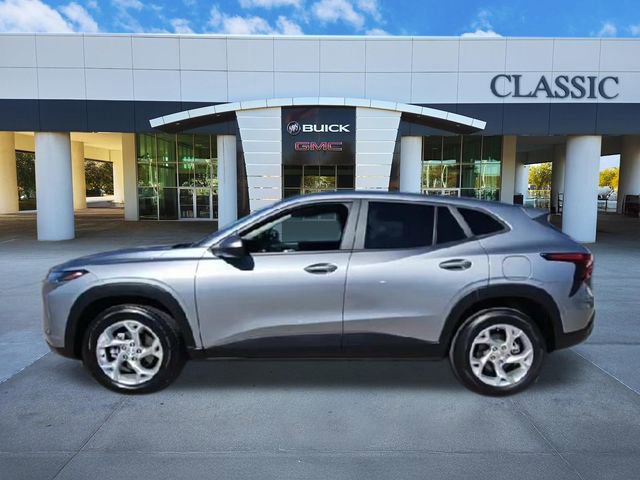 Used 2024 Chevrolet Trax LS w/ LS Convenience Package FWD image 5